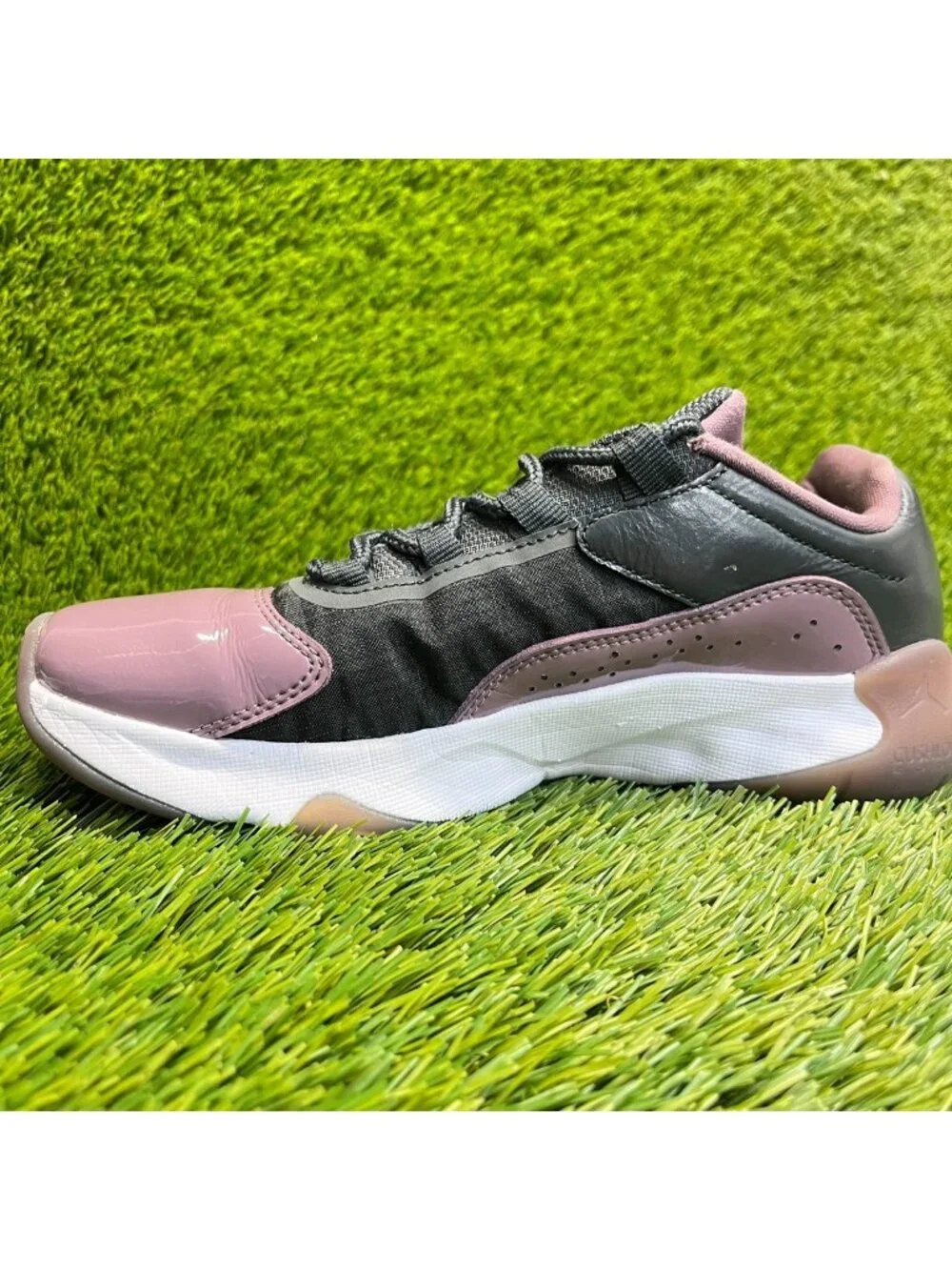 Nike Air Jordan 11 CMFT Low Womens Size 6 Purple Black Basketball Shoes Sneakers